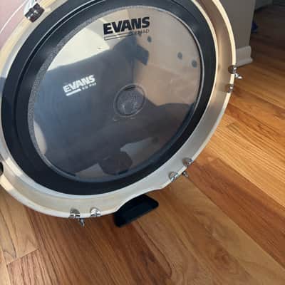 Pearl Midtown Bass Drum 16 x 14 - Matte Red image 6