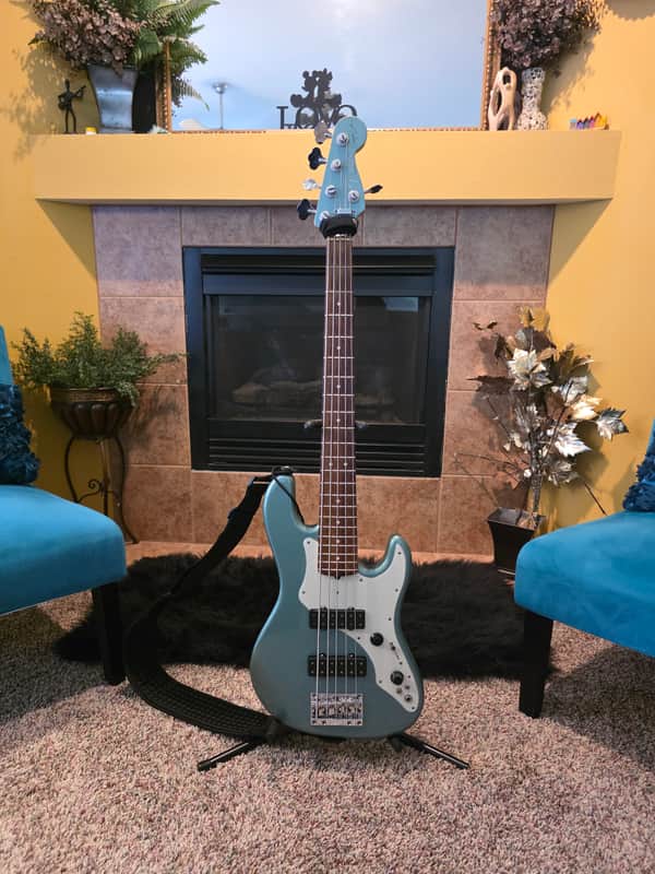 Fender Roscoe Beck Artist Series Signature Bass V 1995 - 2006 - Teal Green image 1