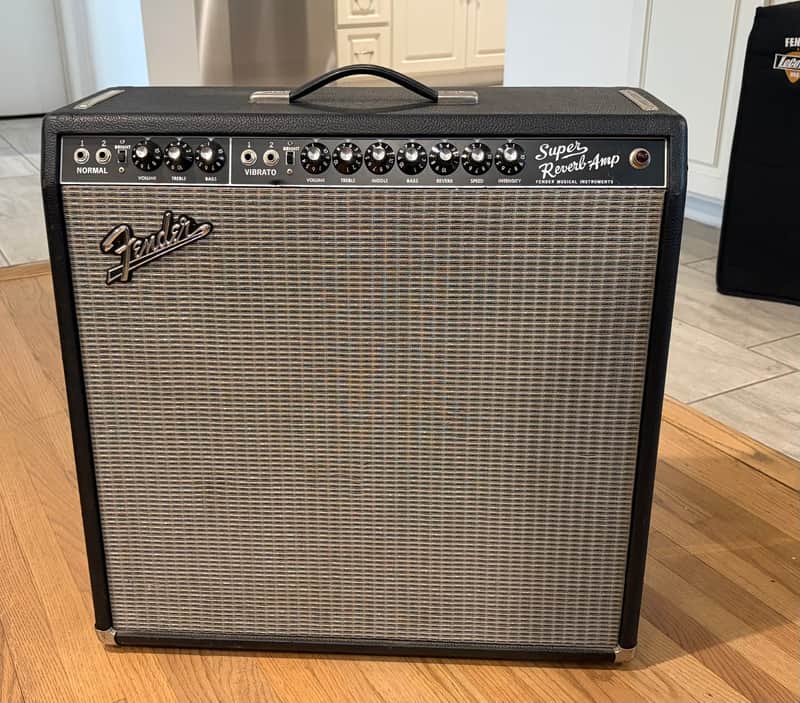 Fender '65 Super Reverb Reissue (2003) 45-Watt 4x10" Guitar Combo 2001 - Present - Black image 1