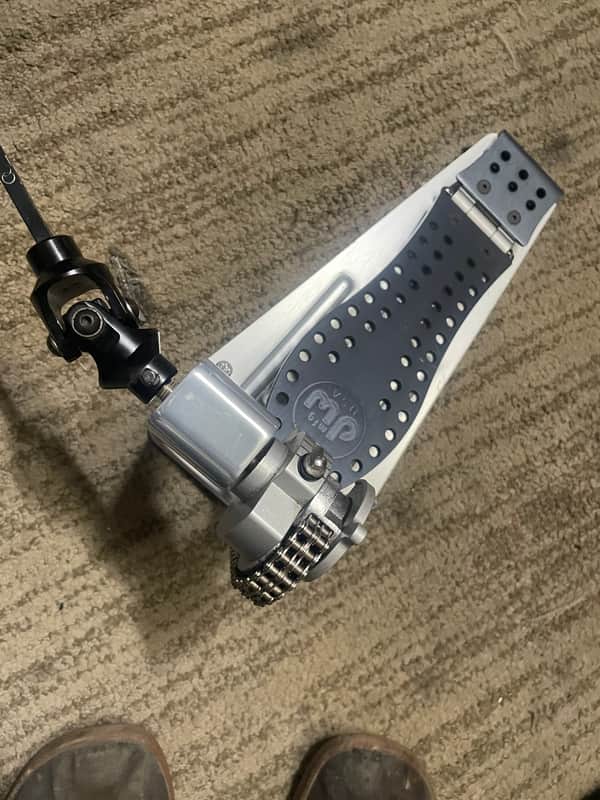 DW DWCPMCD2 Machined Chain Drive Double Bass Drum Pedal 2020s - Chrome image 1