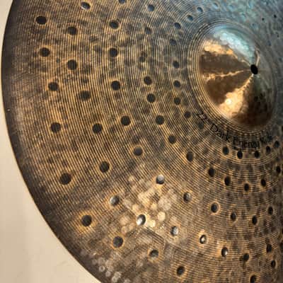 Paiste Signature Dark Energy 22" Mk1 Ride Cymbal 3022g image 4