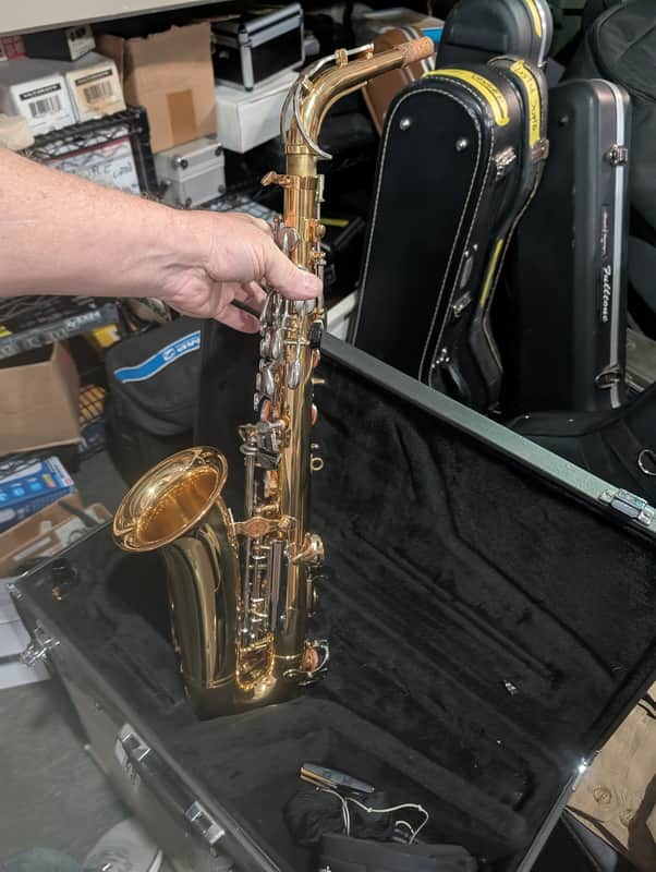 Yamaha YAS26 - Standard Alto Saxophone Brass image 1