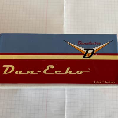 Danelectro Dan Echo 2000s - Lavender Excellent Condition in box image 17