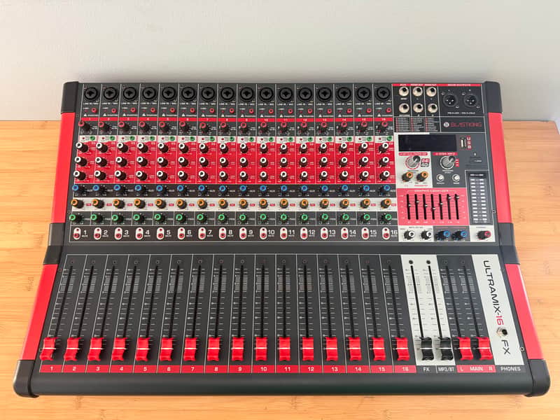 Blastking Ultra max 16FX 2023 - Black and red image 1