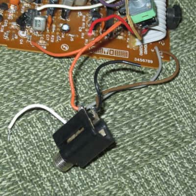 NOT working / For Repair / For parts / AS IS used Boss OS-2 CIRCUIT BOARD with circuit board components and INPUT, OUTPUT, & power jacks (NO: casing, LED, switch, bottom plate, knobs, nuts washers, screws & missing some wires) from around 2007 image 21