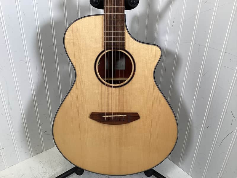 Breedlove DISCOVERY S CONCERT CE Solid Top Acoustic Guitar image 1