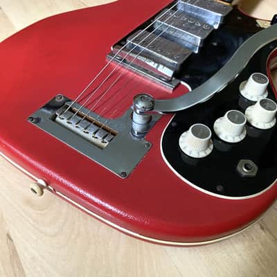 60‘s Hofner 173 electric guitar with red vinyl cover image 11