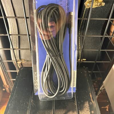 Roland GKC-10 13-Pin GK Cable — 10 m (32.8 ft), Fits SY-1000 / GR-55 / VG-99 / GK-3