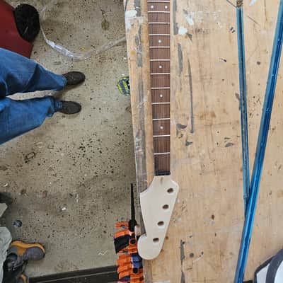 No Brand - 1Homemade other no name Modeled after Fender Jazz Neck 2000 - Wood color image 10
