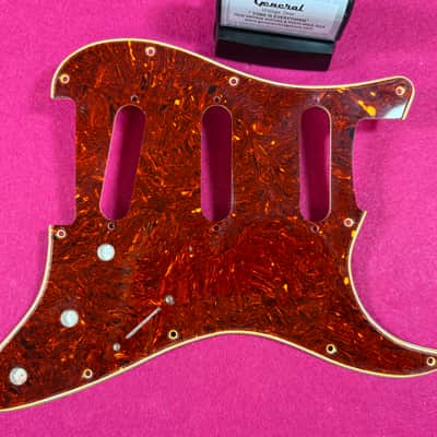 General Vintage Tone 1969’ Nitrate celluloid pickguard for Stratocaster 4 ply Celluloid nitrate / Carey NOS image 6