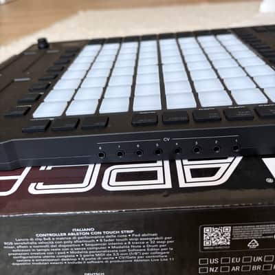 Akai APC64 MIDI Controller 2023 - Present - Black image 5