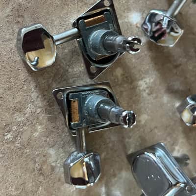 1970s set Fender guitar tuners Stratocaster Telecaster tuning pegs w/ screws and ferrules image 3