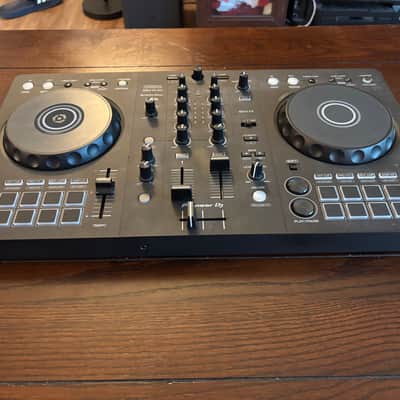Pioneer DDJ-FLX4 2-Channel DJ Controller 2022 - Present - Graphite & Backpack Carrying case image 1