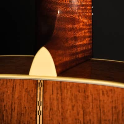 Martin Custom Shop OOO-28 Madagascar Rosewood / Adirondack 2022 - Natural image 19