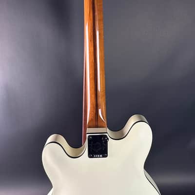 Used Fender Tom Delonge Starcaster Satin Olympic White TSU20329 image 7