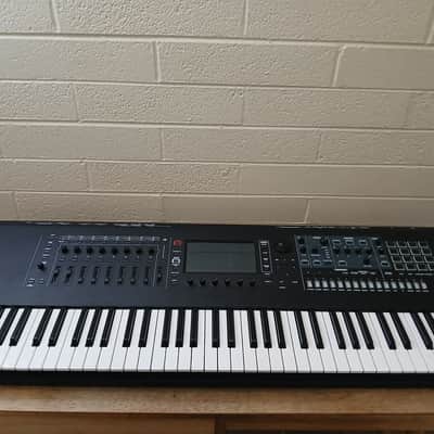 Roland Fantom 7 EX 76-Key Workstation Keyboard 2024 - Present - Black