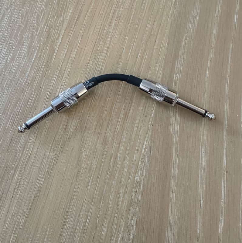 Divine Noise Teenie Stubby Straight 3 Inch Patch Cable - Black image 1