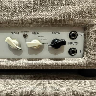 3rd Power Dual citizen Reverb and 1x12 Cabinet Vox Fawn image 5