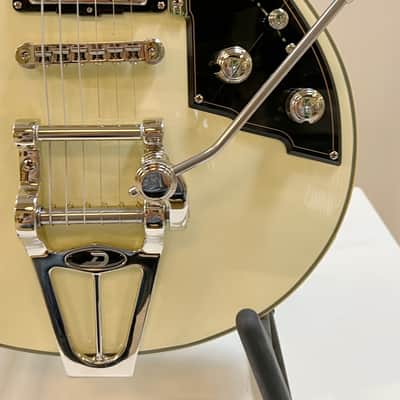 Duesenberg Fullerton TV - Vintage White image 11