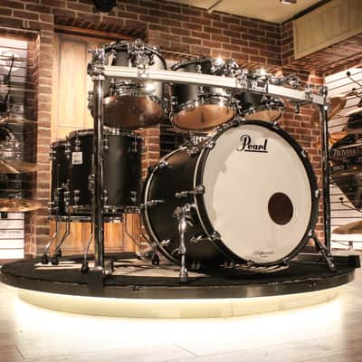 Pearl Reference Pure 6-piece Matte Black Drum Set (10-12-13-14-16-22) image 1