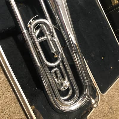 Getzen Titlest Baritone (?) Bugle - Has one piston valve and one rotary valve trigger image 6