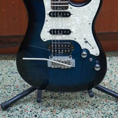 Vintage Levinson Blade RH4 Electric Guitar Blue / Black image 2