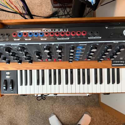 Moog Minimoog Voyager Old School 44-Key Monophonic Synthesizer 2008 - 2009 - Ash Cabinet image 2