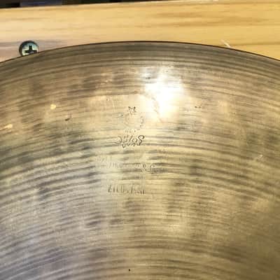 Zildjian  16 crash 1350 grams Old stamp ? - Bronze image 1