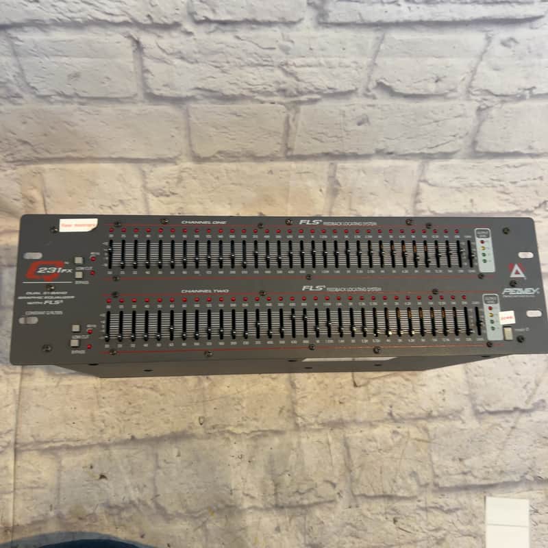 Peavey XR600 Powered PA Mixer Head Powered image 1