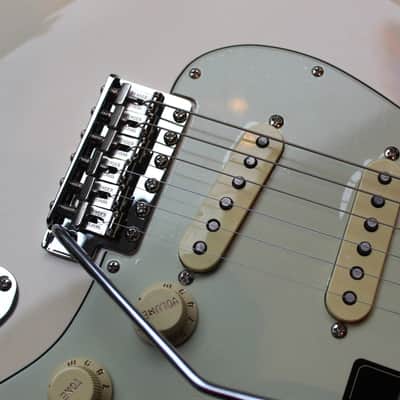 FENDER "American Vintage II 1961 Stratocaster,Olympic White , Slab Rosewood" HARDCASE, 3, 67 KG image 7