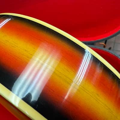 Vox Tornado 1960’s - Sunburst image 9
