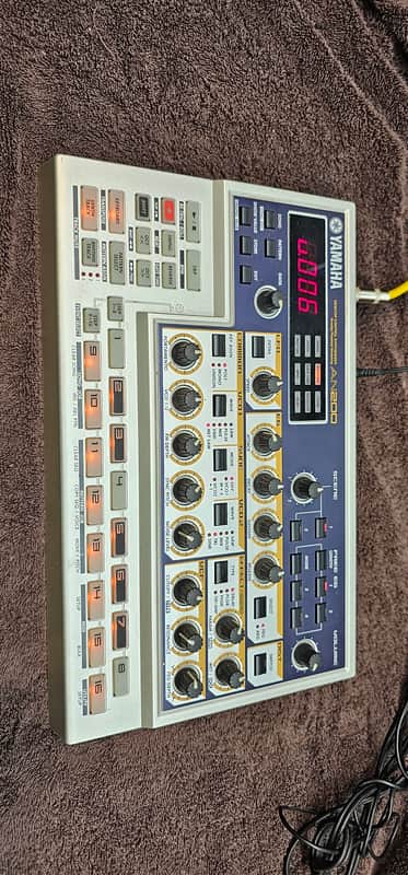 Yamaha AN200 Desktop Synthesizer | Reverb