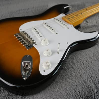Fender Japan ST57-70TX 2004 Stratocaster 2-Tone Sunburst w/ Texas Special Pickups image 5