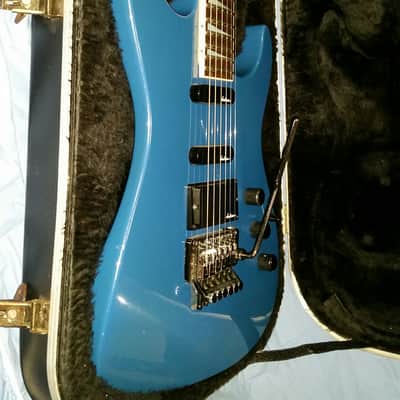 Charvel 475 Deluxe 1990 Candy Blue image 15