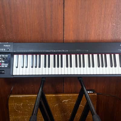 Roland RD-64 Fully Weighted 64key Digital Stage Piano SuperNATURAL Sounds w/ bag