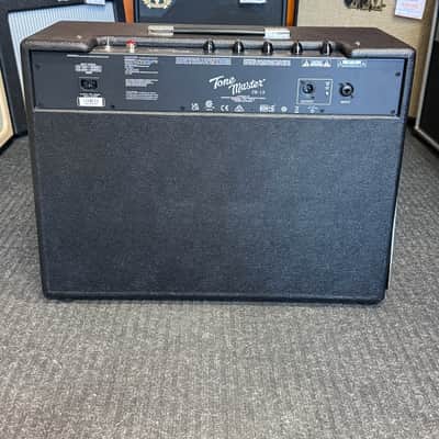 Fender "Tone Master F-12" 120v, 1000w guitar Amplifier image 3
