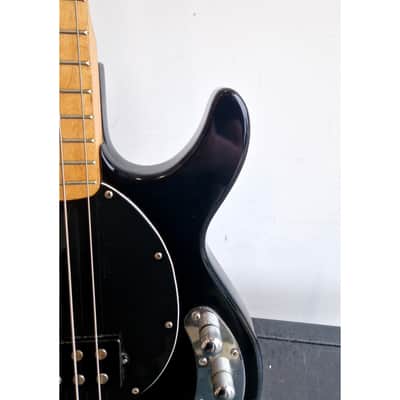 Vintage V96 Stingray Bass Guitar - Black – Bass Guitar - Very Good image 4