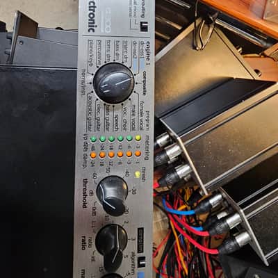 TC Electronic C300 Dual ステレオ Gate Comp 2 TC Electronic C300 Dual Stereo Gate Compressor - Evolution Music