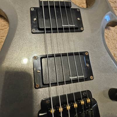 B.C. Rich Beast v 2000s - Grey image 3