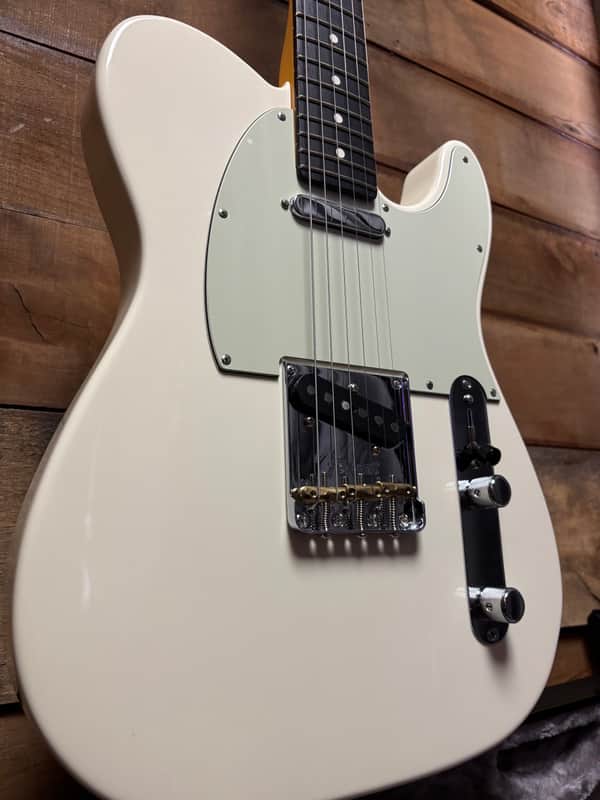 2026 Fender American Pro II Tele RW Olympic White w/case & upgrades
