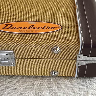 1999 Danelectro Tweed Hardshell Case + Key Yellow Plush Interior Out of Production Fits U1 / U2 / U3 / DC Models & More image 12