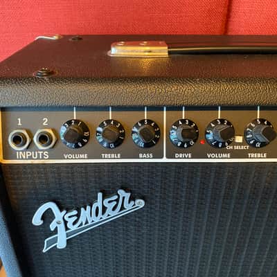Fender FM 65R 2-Channel 65-Watt 1x12" Solid State Guitar Combo 2003 - 2008 - Black image 4