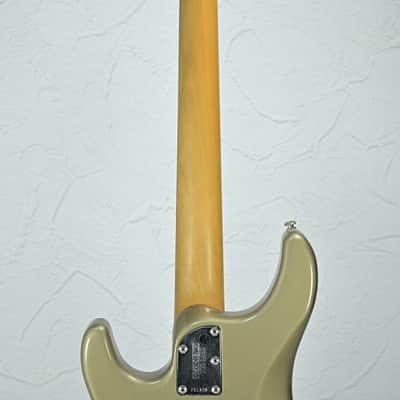 MUSIC MAN Sterling 4 Pearl Platinum 1999 [E01928] [12/22] image 11