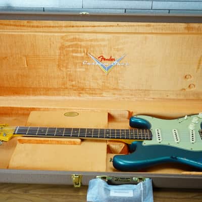 Fender Custom Shop 2025 61' Stratocaster Heavy Relic - Aged Ocean Turqouise over 3-Color Sunburst image 21