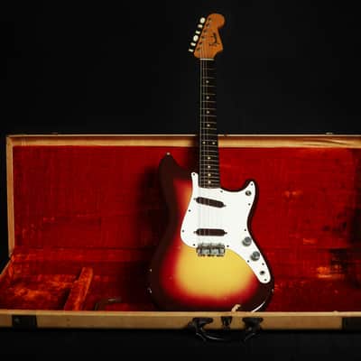 Fender  Duo Sonic 1963 -Vibrant Maroon Burst- OHSC imagen 2