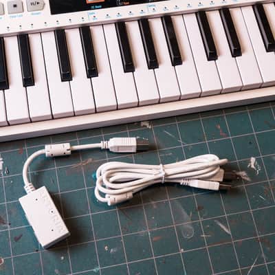 Arturia KeyStep 37 MIDI Controller v1 - White image 7