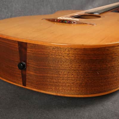 Lowden O Style - Cedar Top - Mahogany Body - Hard Case - 2nd Hand image 12