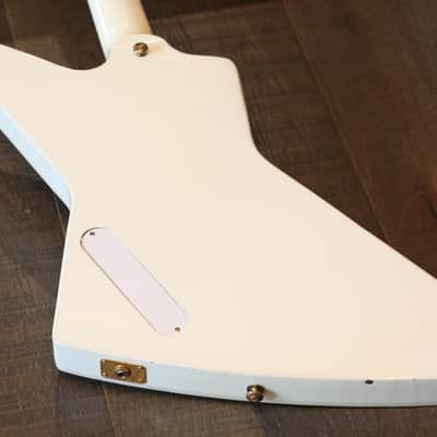 2015 Gibson Limited Edition Lzzy Hale Signature Explorer Electric Guitar Alpine White + OHSC image 13