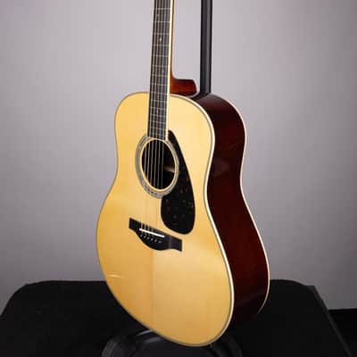 Yamaha LL16 ARE Original Jumbo Acoustic Electric Guitar With Bag - Natural image 5