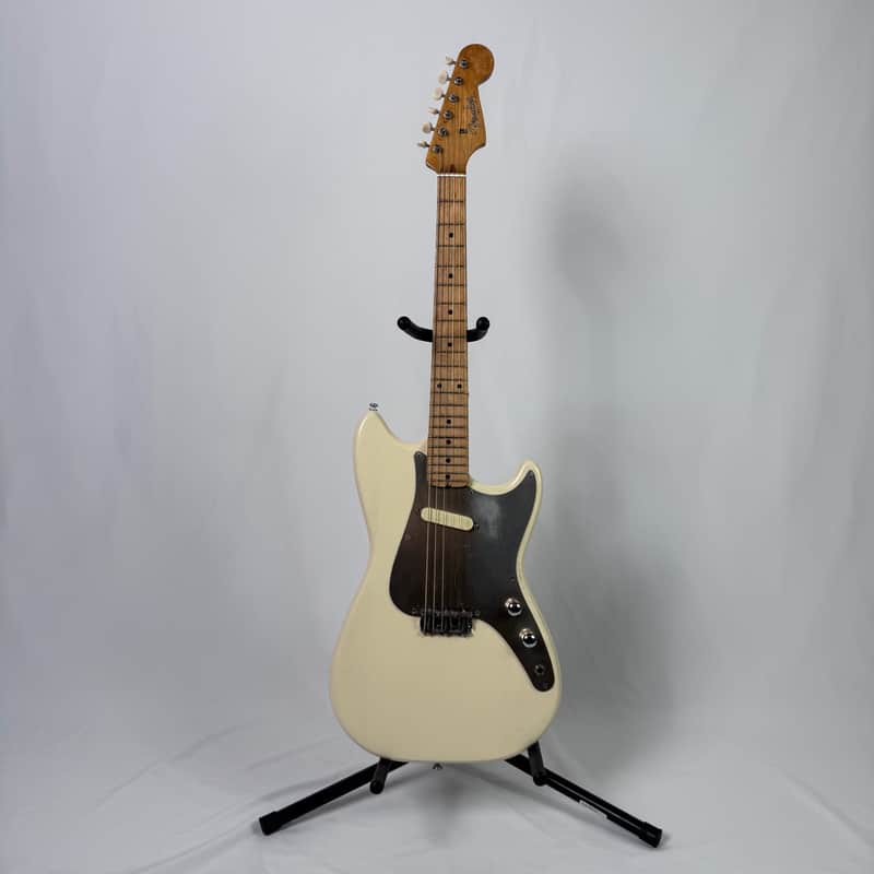 Fender Musicmaster with Maple Fretboard 1956 - 1959 - Desert Sand image 1